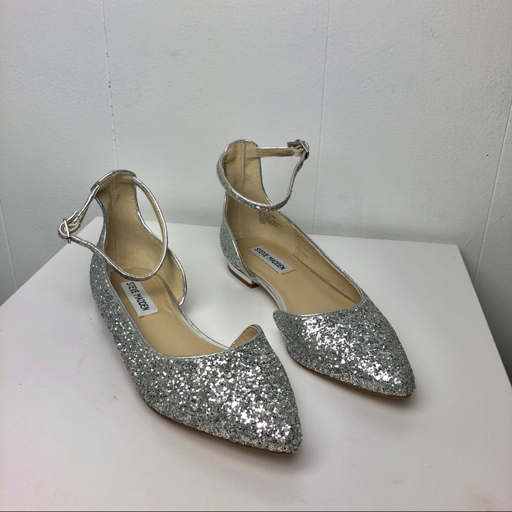 Steve Madden size 6.5 glitter flats
